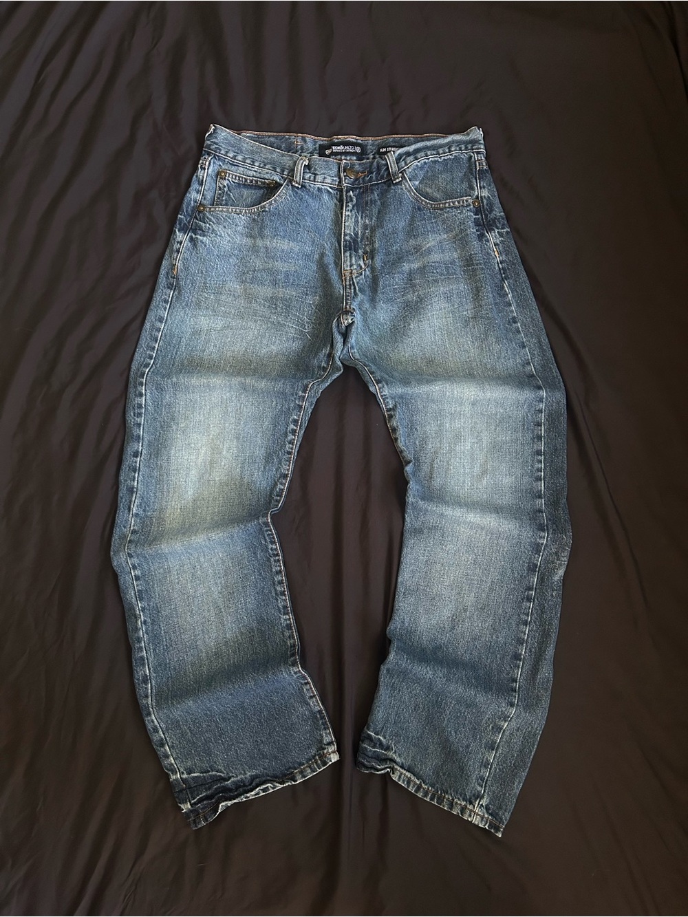 Ecko Unlimited Men's Faded Blue Straight Jeans